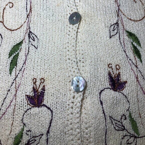 VTG KNITTING NEEDLES Silk Cardigan Women’s Size Small Cream Floral Embroidery - Picture 6 of 7